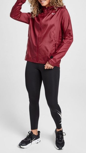 nike-repel-is-designed-to-repel-water-to-help-you-stay-dry-in-wet-conditions